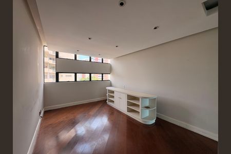 Apartamento à venda com 290m², 3 quartos e 4 vagasEscritório