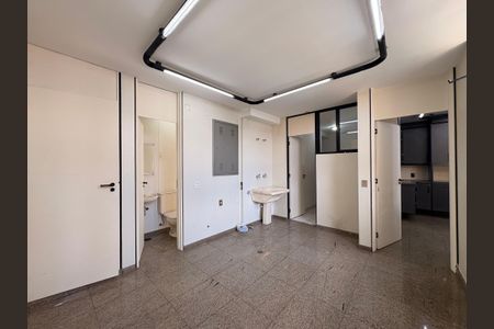 Apartamento à venda com 290m², 3 quartos e 4 vagasLavanderia