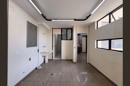 Apartamento à venda com 290m², 3 quartos e 4 vagasLavanderia