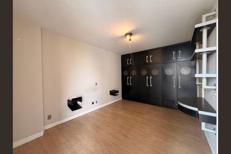 Apartamento à venda com 290m², 3 quartos e 4 vagasSuite