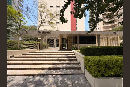 Apartamento à venda com 290m², 3 quartos e 4 vagasFachada