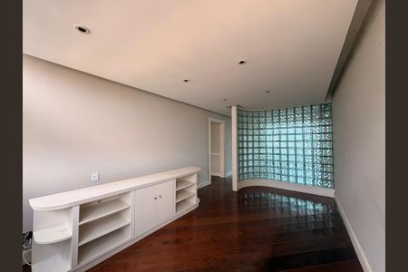 Apartamento à venda com 290m², 3 quartos e 4 vagasEscritório