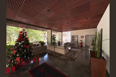 Apartamento à venda com 290m², 3 quartos e 4 vagasHall social 