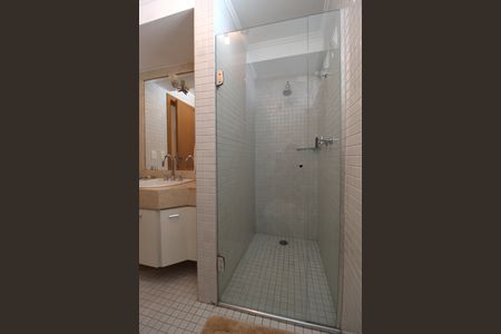 Apartamento à venda com 227m², 4 quartos e 2 vagasBanheiro Social