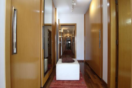 Apartamento à venda com 227m², 4 quartos e 2 vagasCloset da Suíte