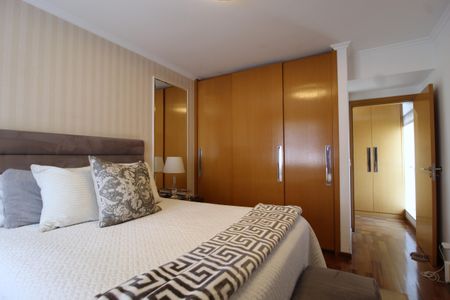 Apartamento à venda com 227m², 4 quartos e 2 vagasQuarto 3 - Suíte