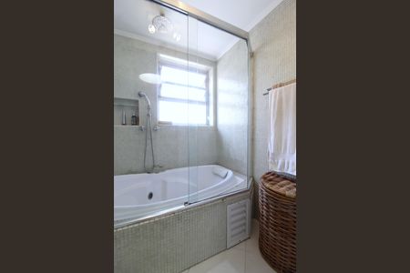 Apartamento à venda com 227m², 4 quartos e 2 vagasBanheiro da Suíte