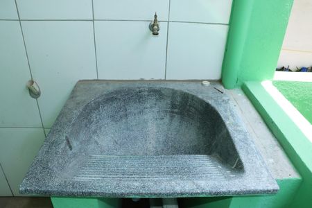 Casa para alugar com 1 quarto, 30m² em Jardim Silvia, Embu das Artes