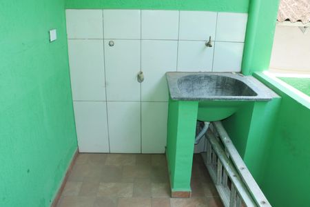 Casa para alugar com 1 quarto, 30m² em Jardim Silvia, Embu das Artes