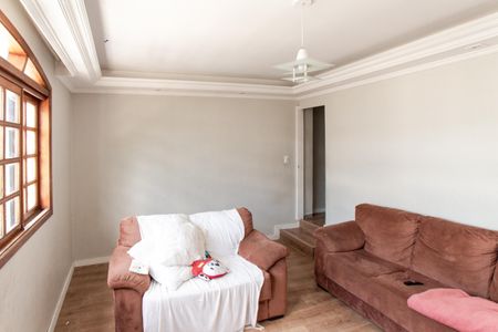 Casa para alugar com 150m², 3 quartos e 1 vagaSala