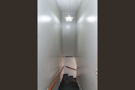 Casa para alugar com 150m², 3 quartos e 1 vagaEscada