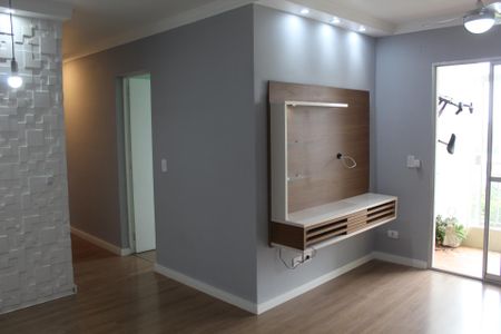 Sala de apartamento para alugar com 3 quartos, 65m² em Jardim Caiapiá, Cotia