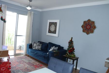 Apartamento para alugar com 3 quartos, 65m² em Jardim Caiapiá, Cotia