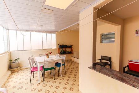 Casa à venda com 297m², 5 quartos e 4 vagasChurrasqueira