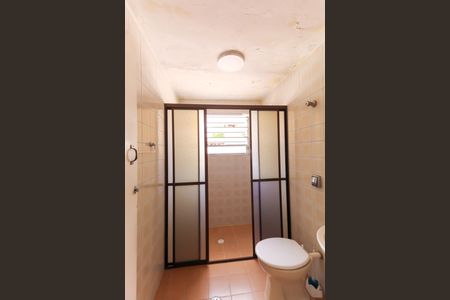 Casa à venda com 297m², 5 quartos e 4 vagasBanheiro da Suíte 2