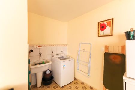 Casa à venda com 297m², 5 quartos e 4 vagasÁrea de Serviço