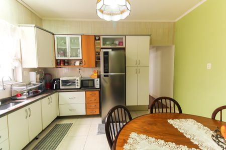 Casa à venda com 297m², 5 quartos e 4 vagasCozinha