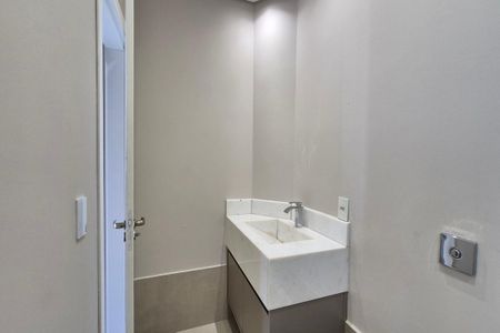 Casa de condomínio à venda com 249m², 3 quartos e 4 vagasBanheiro