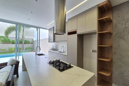 Casa de condomínio à venda com 249m², 3 quartos e 4 vagasCozinha 