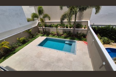Casa de condomínio à venda com 249m², 3 quartos e 4 vagasVista da Varanda 