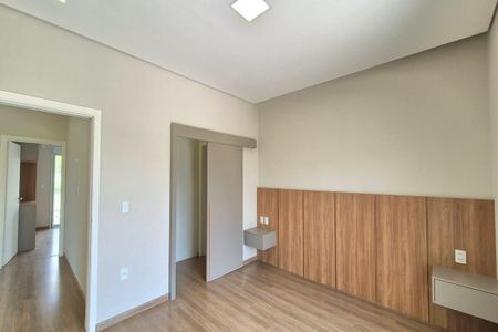 Casa de condomínio à venda com 249m², 3 quartos e 4 vagasQuarto 1 - Suíte 