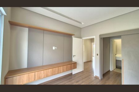 Casa de condomínio à venda com 249m², 3 quartos e 4 vagasQuarto 3 - Suíte