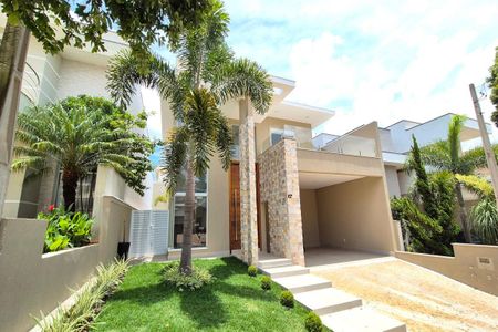 Casa de condomínio à venda com 249m², 3 quartos e 4 vagasFachada do Prédio