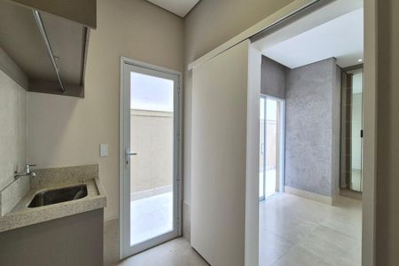 Casa de condomínio à venda com 249m², 3 quartos e 4 vagasÁrea de Serviço