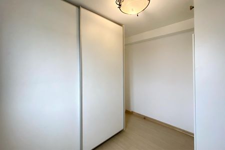 Casa de condomínio à venda com 87m², 3 quartos e 2 vagasQuarto 2