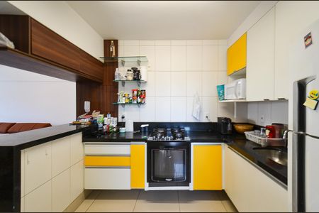 Apartamento à venda com 87m², 3 quartos e 2 vagasCozinha