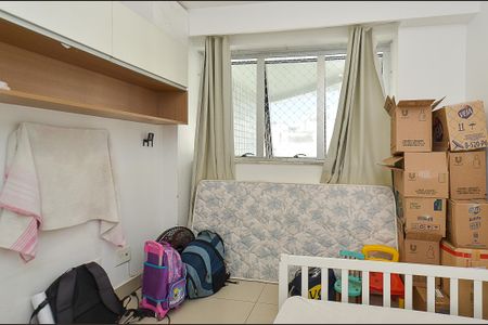 Apartamento à venda com 87m², 3 quartos e 2 vagasQuarto 2