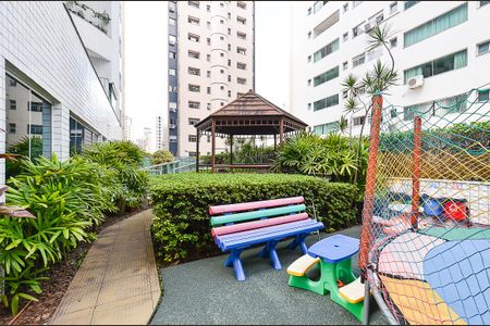 Apartamento à venda com 87m², 3 quartos e 2 vagasÁrea comum - Playground