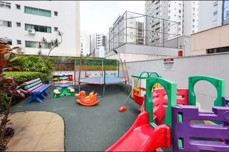 Apartamento à venda com 87m², 3 quartos e 2 vagasÁrea comum - Playground