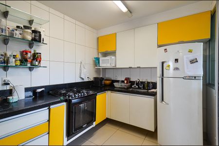 Apartamento à venda com 87m², 3 quartos e 2 vagasCozinha