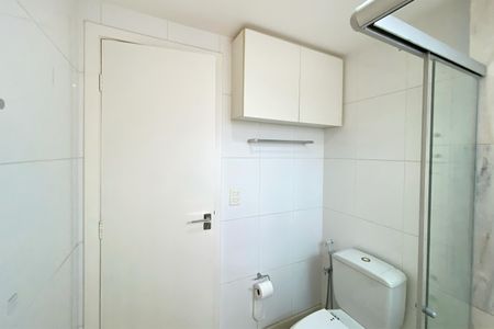 Casa de condomínio à venda com 87m², 3 quartos e 2 vagasBanheiro da Suíte 1