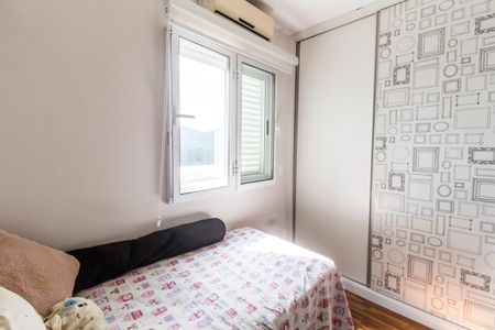 Casa de condomínio à venda com 160m², 3 quartos e 2 vagasQuarto 3