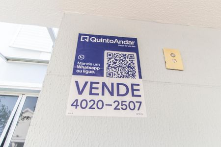 Casa de condomínio à venda com 160m², 3 quartos e 2 vagasVista da Rua