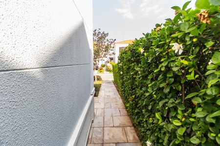 Casa de condomínio à venda com 160m², 3 quartos e 2 vagasEntrada