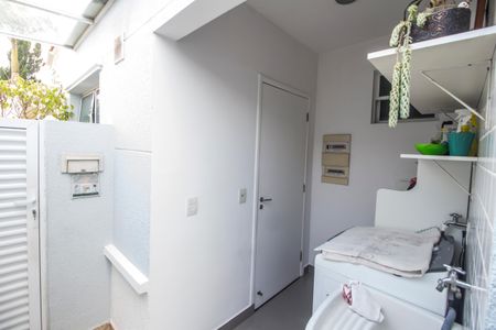 Casa de condomínio à venda com 160m², 3 quartos e 2 vagasÁrea de Serviço