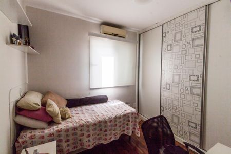 Casa de condomínio à venda com 160m², 3 quartos e 2 vagasQuarto 3
