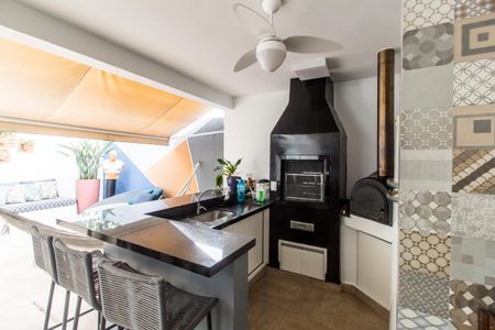 Casa de condomínio à venda com 160m², 3 quartos e 2 vagasÁrea gourmet