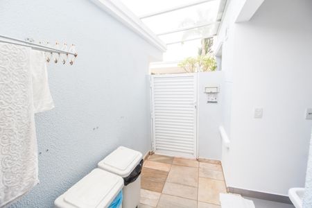 Casa de condomínio à venda com 160m², 3 quartos e 2 vagasÁrea de Serviço