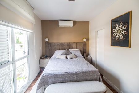 Casa de condomínio à venda com 160m², 3 quartos e 2 vagasSuíte