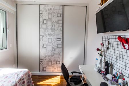 Casa de condomínio à venda com 160m², 3 quartos e 2 vagasQuarto 3