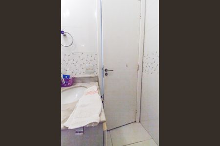Casa de condomínio à venda com 160m², 3 quartos e 2 vagasBanheiro
