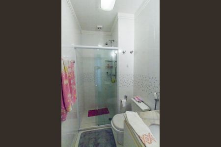 Casa de condomínio à venda com 160m², 3 quartos e 2 vagasBanheiro