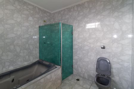 Casa para alugar com 125m², 3 quartos e 4 vagasBanheiro da Suíte