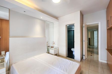 Suite  de apartamento para alugar com 3 quartos, 100m² em Flamengo, Rio de Janeiro