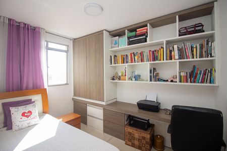 Apartamento à venda com 53m², 2 quartos e 2 vagas Apartamento à venda com 53m², 2 quartos e 2 vagasQuarto 2