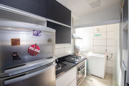 Apartamento à venda com 53m², 2 quartos e 2 vagas Apartamento à venda com 53m², 2 quartos e 2 vagasCozinha e Área de Serviço